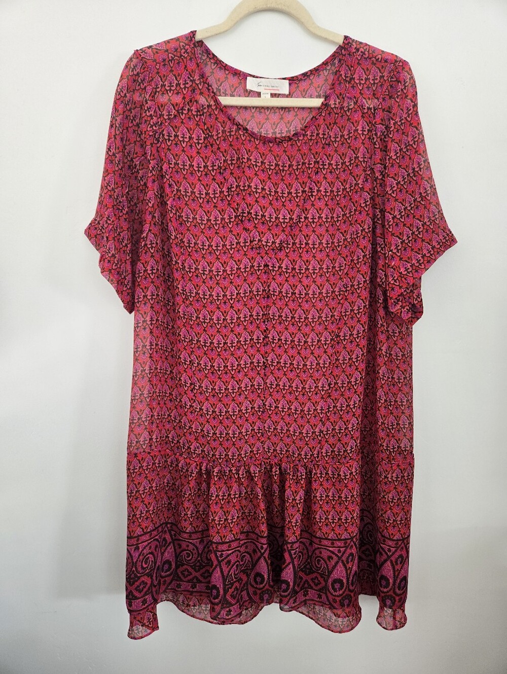 Two by Vince Camuto pink patterned peplum tunic dress. Size Large